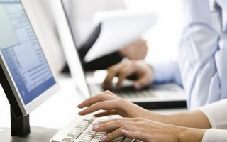 Рада прийняла закон про публічні електронні реєстри