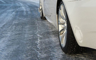 Стоит переобуться: на дорогах Украины будет скользко