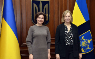 Ірина Венедіктова зустрілась із Тимчасовою повіреною у справах США в Україні Крістіною Квін