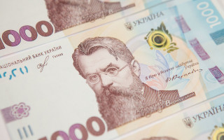 Кабмин думает над тем, как пенсионеры и жители сел смогут получить «тысячу Зеленского»