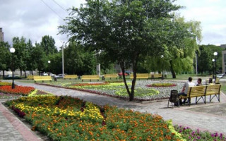 На Троєщині замість стихійного ринку облаштують сквер