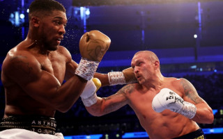 Поединок Усик — Джошуа: когда примут решение по реваншу с британцем