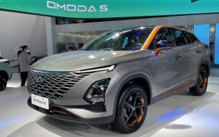 Представлен самый яркий кроссовер Chery: фото новинки