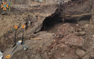 Трагедия в Сумской области: подростка насмерть засыпало землей