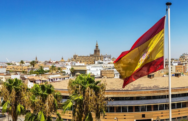 Испания открылась для вакцинированных украинцев