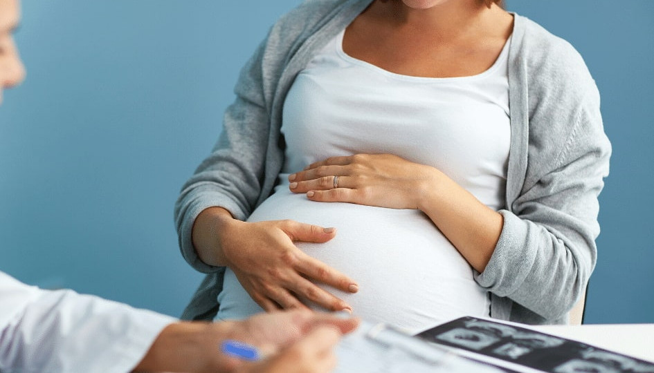 Медики заявили, что коронавирус у беременных повышает риск мертворождения