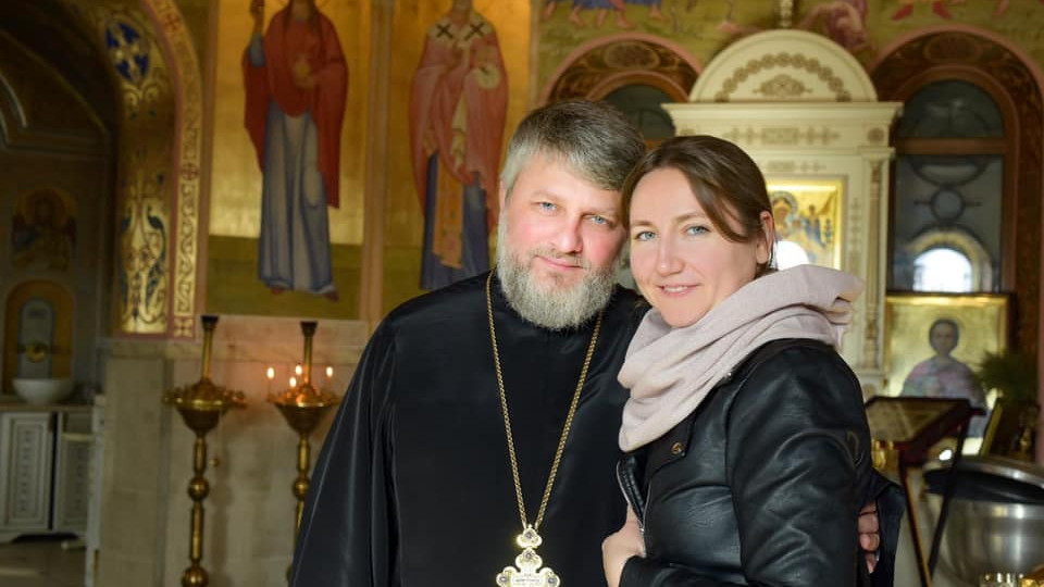 В Киеве дерево убило жену священника