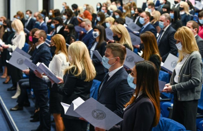 Стало известно, когда могут привести к присяге судей