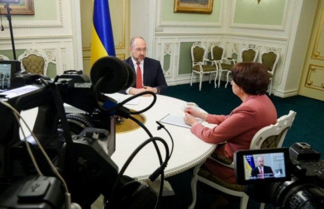 1000 грн за вакцинацию: Шмыгаль уточнил важные аспекты