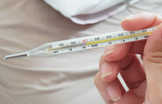 Врач рассказала, какую температуру при коронавирусе нельзя сбивать