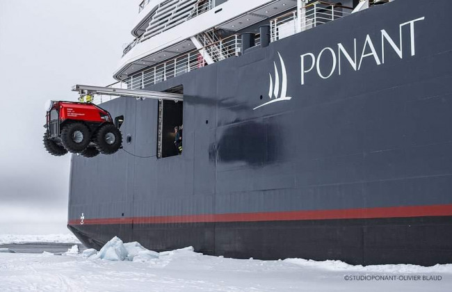 Украинские снегоболотоходы покорили Северный полюс: фото