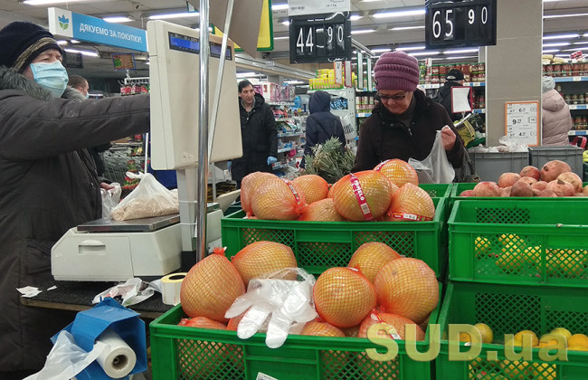 Минимум 2 гривны: в магазинах придется платить за одноразовые пакеты