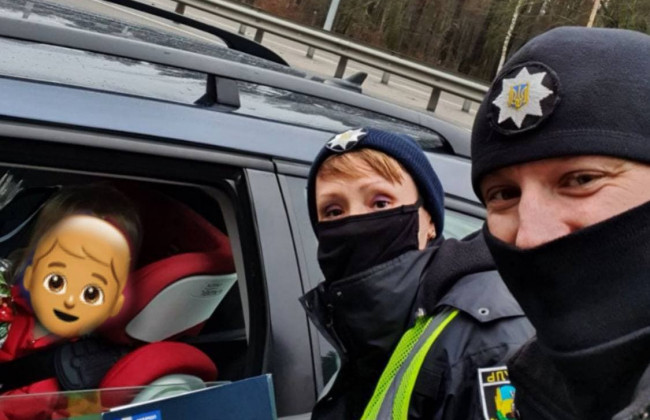 Водителям за перевозку детей без автокресла грозит штраф: подробности