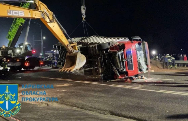 Розчавив таксі з людьми під Харковом: що вирішив суд щодо водія вантажівки