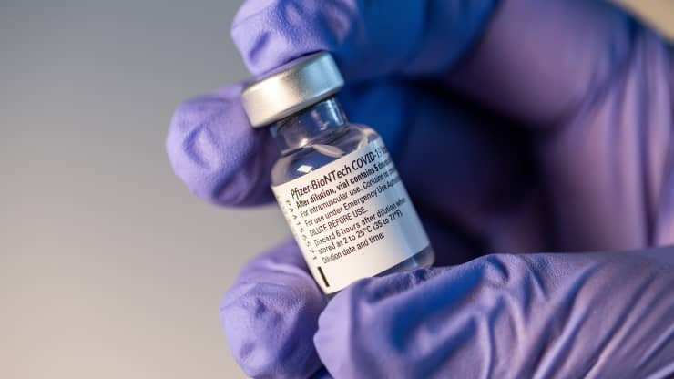 Новый опасный COVID-штамм «Омикрон»: Pfizer, AstraZeneca и Moderna создают вакцины