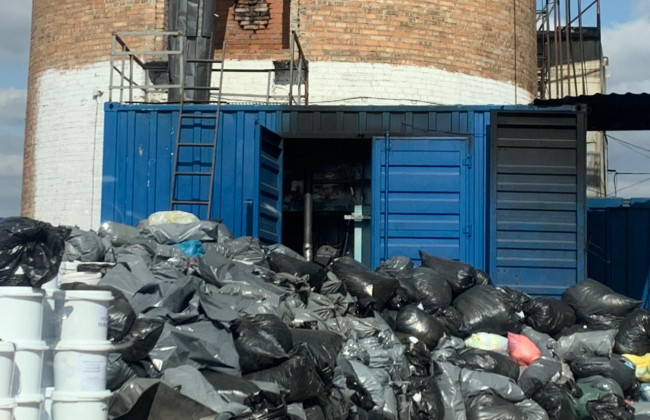 Забруднення землі медвідходами з COVID-відділень: на Київщині викрито зловмисників