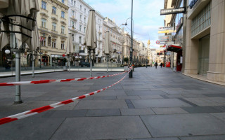 Австрия думает штрафовать за отказ от вакцинации на 7200 евро