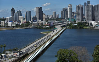 Решили не рисковать: Сингапур воздержится от туризма, пока не изучат штамм Omicron