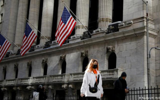 В США готовятся ужесточить правила въезда из-за вируса Omicron