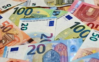 Украина просит Еврокомиссию выделить помощь в сумме 1,2 миллиарда евро