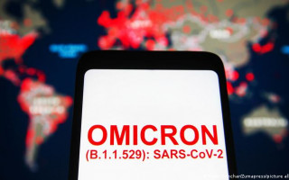 Ученый назвал способ борьбы с Омикрон-штаммом коронавируса
