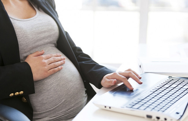 В Україні можуть прибрати жорсткі заборони для праці жінок і посилити захист вагітних