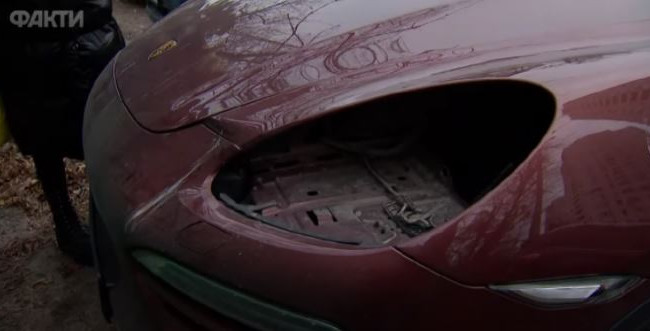 В Киеве популярная певица стала жертвой автоворов