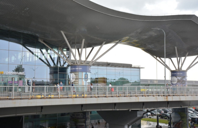 В «Борисполе» полиция остановила 14 человек с фейковыми COVID-сертификатами