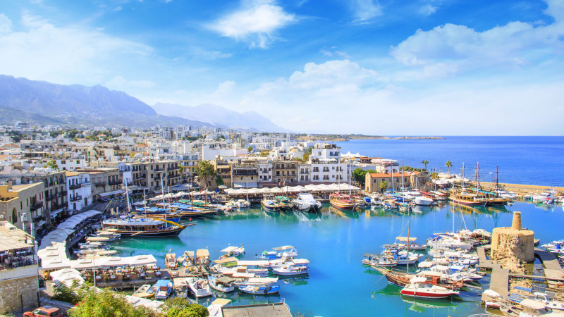 Кипр обяжет всех туристов делать ПЦР-тесты независимо от вакцинации