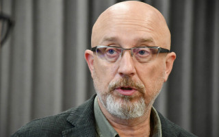 Понад 94 тисячі: Резніков назвав кількість російських військ біля кордону України