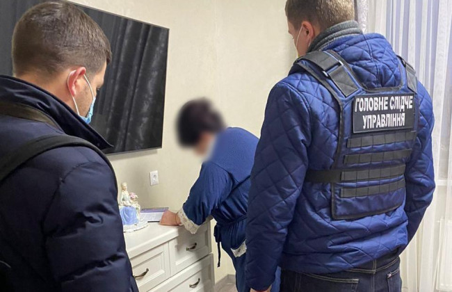 Привласнила півмільйона гривень: у Києві екс-чиновниці повідомили про підозру