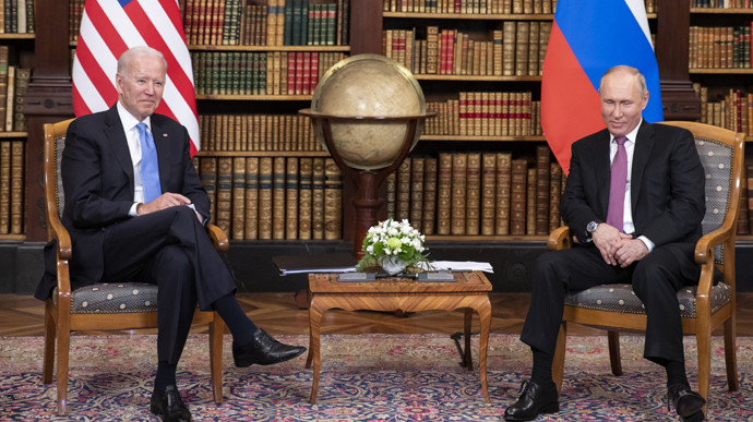 Путин и Байден проведут переговоры и обсудят ситуацию возле границ Украины