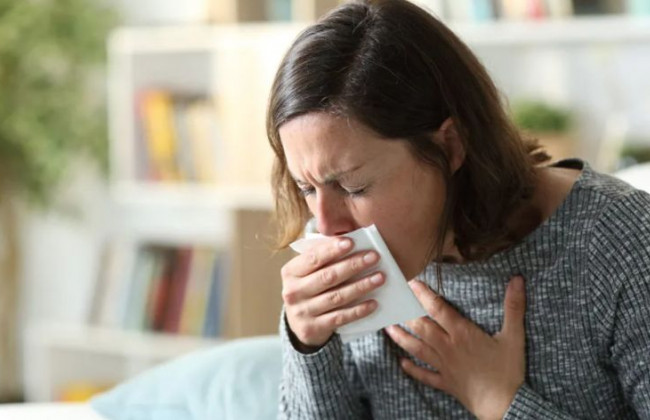 Можно ли одновременно заболеть гриппом и COVID-19: ответ медика