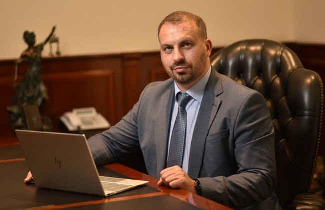 Делегування помічнику судді права вносити судові рішення до Реєстру: коментар співавтора законопроекту