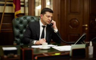 Президент увів у дію рішення щодо санкцій проти нових номінальних власників літаків, що літали з Києва до Москви