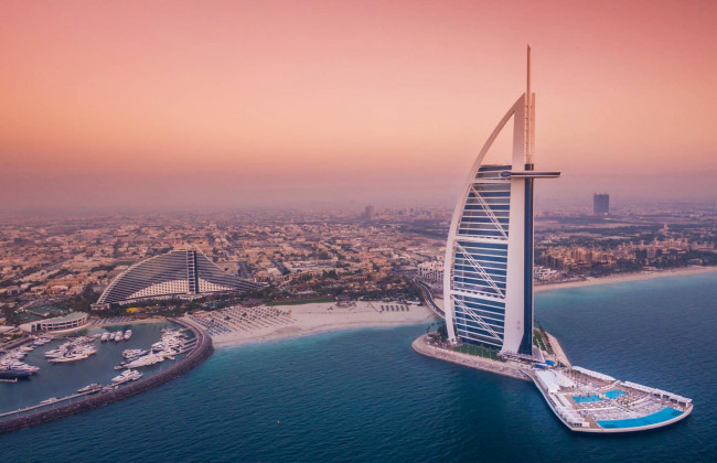 В ОАЭ сократят рабочую неделю: подробности