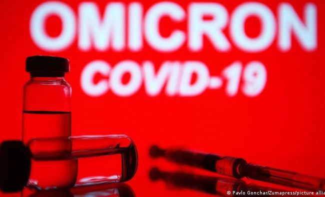 Pfizer: прививка третьей дозой эффективно защищает от «Омикрона»