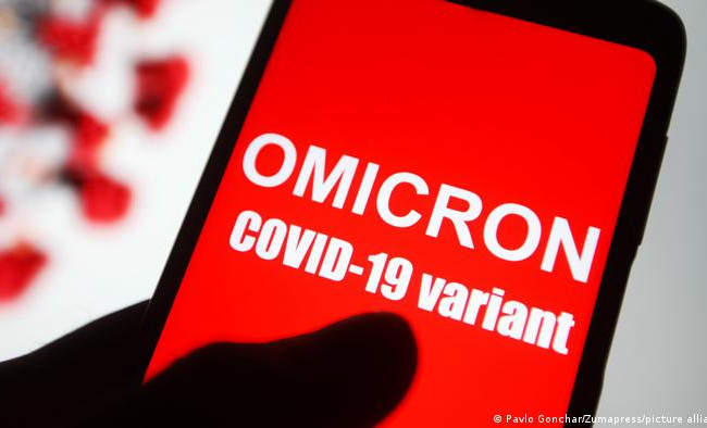 «Омикрон» распространяется в два раза быстрее «Дельты», — ученые