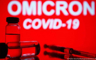 Pfizer: прививка третьей дозой эффективно защищает от «Омикрона»