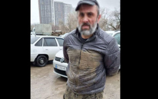 У Києві затримали небезпечного автокрадія, відео
