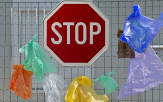 Обмеження щодо обігу пластикових пакетів: як українці реагують на нововведення
