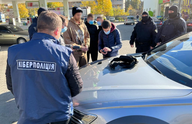 Продавали особисті дані мільйонів громадян: кіберполіція розкрила масштабну схему