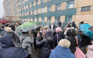 У Кривому Розі мітингують медики: деталі