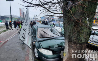 В Луцке несовершеннолетний на авто въехал в толпу пешеходов: подробности ДТП