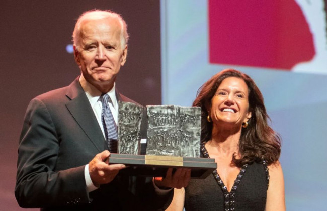 Награда «Чемпион по борьбе с коррупцией»: о чем Первая Антикоррупционная стратегия Джо Байдена