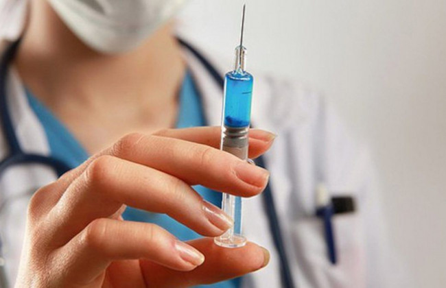 Відсторонення від роботи через відсутність щеплення: чому суд частково задовольнив позов вчительки