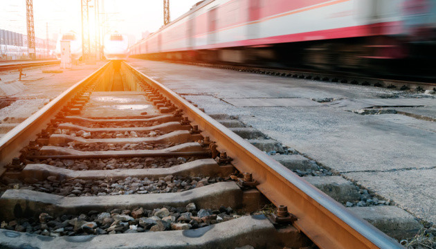 Кабмін пропонує посилити кримінальну відповідальність за пошкодження залізничного транспорту