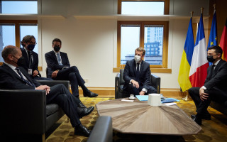 Киев, Берлин и Париж договорились продолжить работу в Нормандском формате