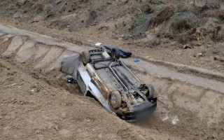 Смертельное ДТП: в Киевской области автомобиль слетел с дороги и перевернулся