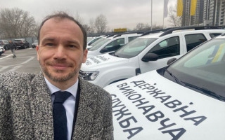 Державні виконавці отримали чергову партію автомобілів